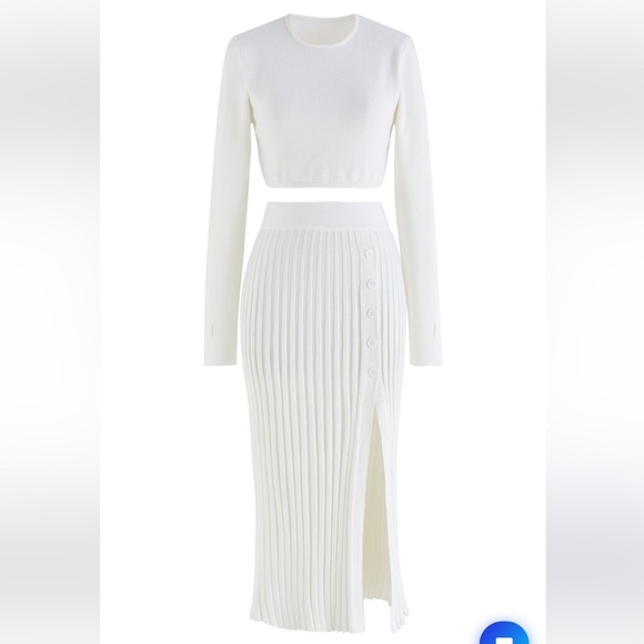 HIGH SLIT LONG SLEEVE PLEATED KNIT SWEATER AND SKIRT MATCHING SET - MILKY WHITE. - Picture 7 of 16